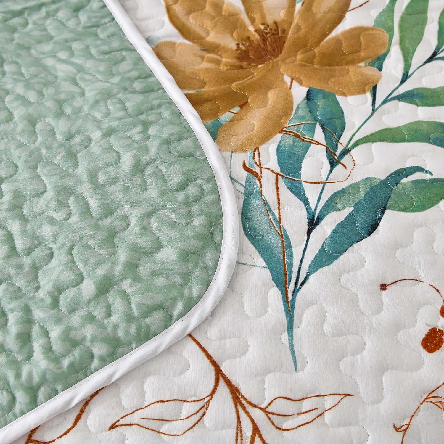 Serene green Blossom Cozy 3 Pc Bedspread & Pillow Cover Set