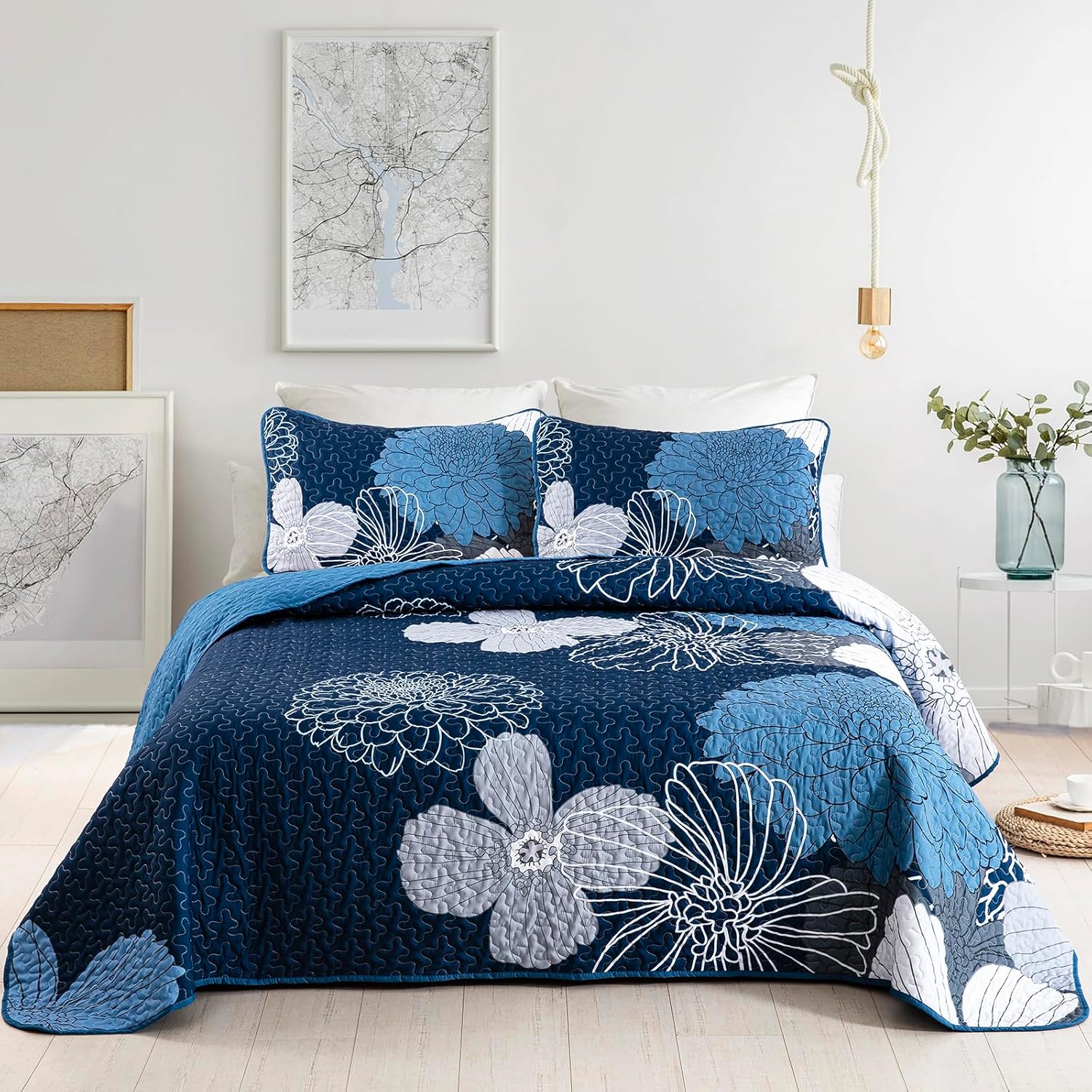 Frosted Magnolia Chic blue 3 Pc Comforter & Pillow Cover Set