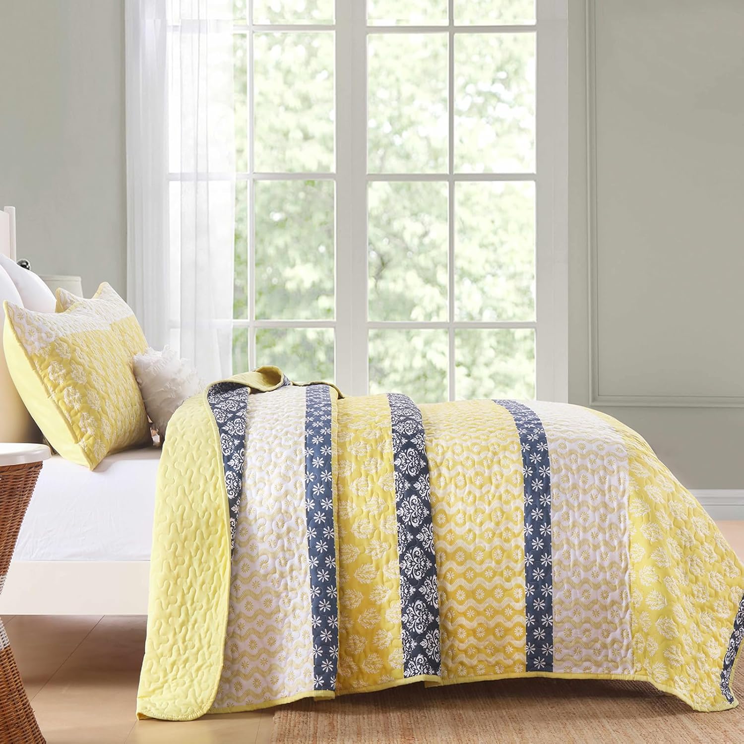 Ornate Quilted coverlet and pillowcovers set: Embellished Beauty