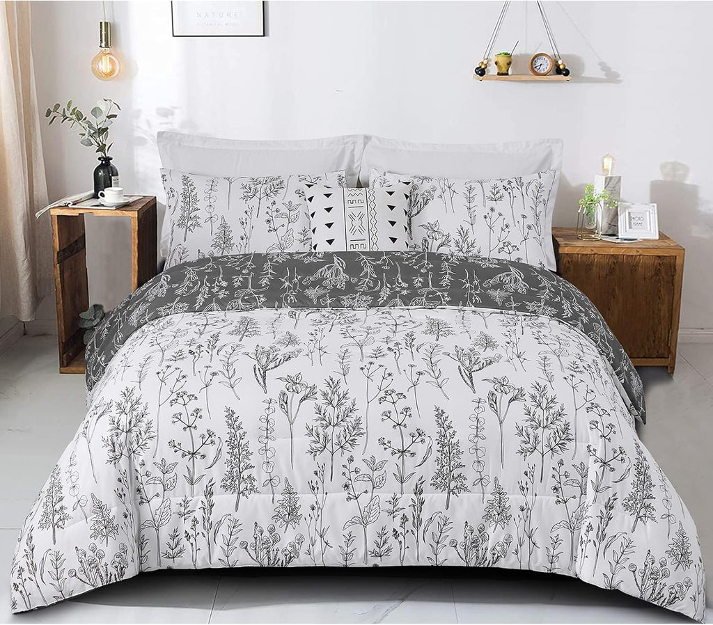 Floral Comforter Set, Black White Floral Pattern Reversible Bedding