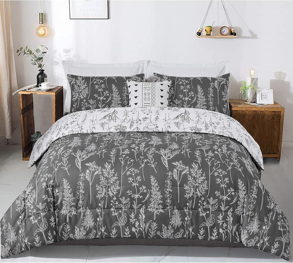 Floral Comforter Set, Black White Floral Pattern Reversible Bedding