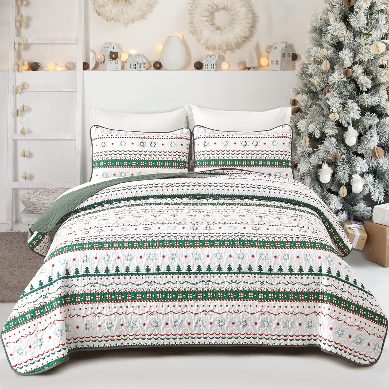 Cozy Christmas Eve Bedspread Set