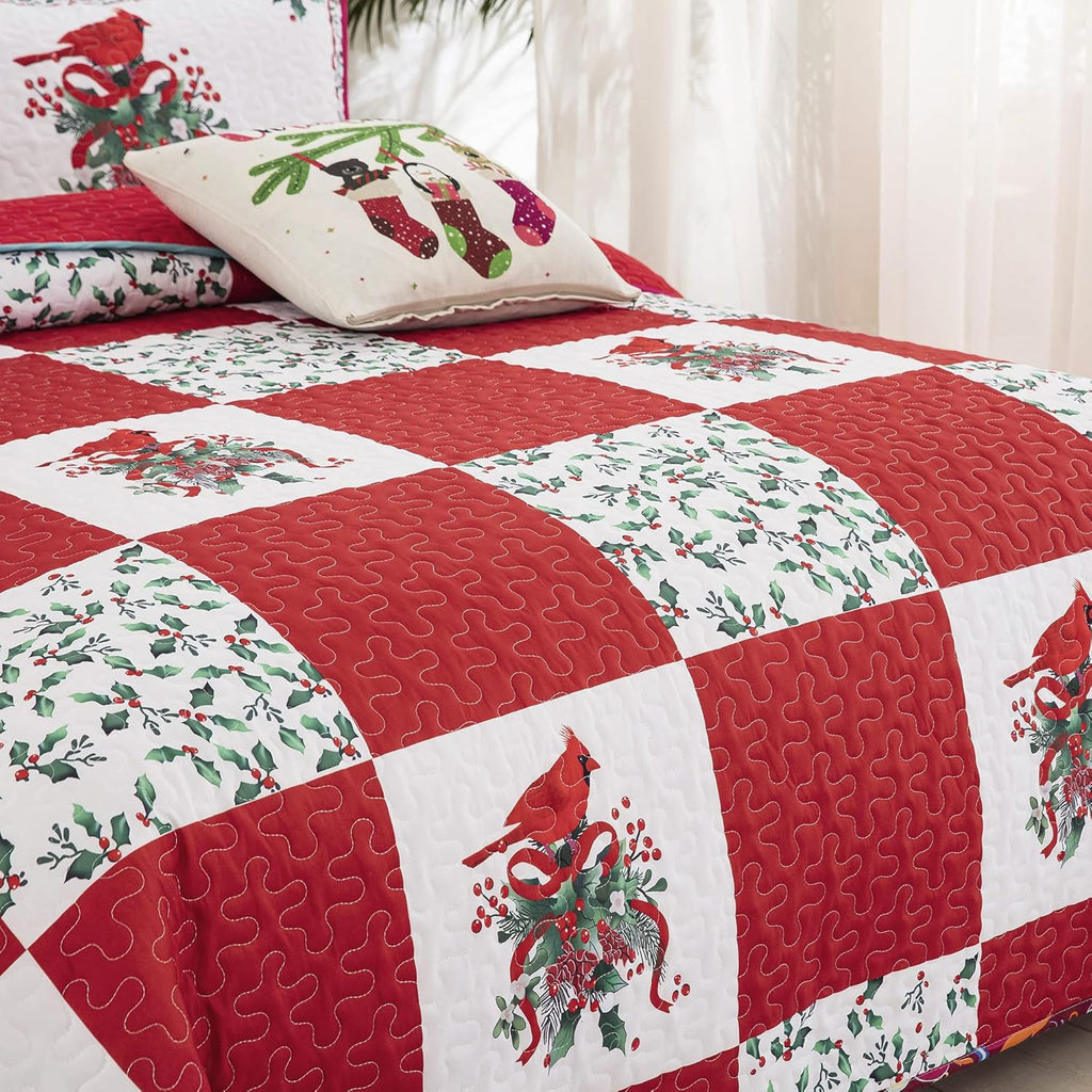 Elegant Red, greem & White Christmas Bedspread Set