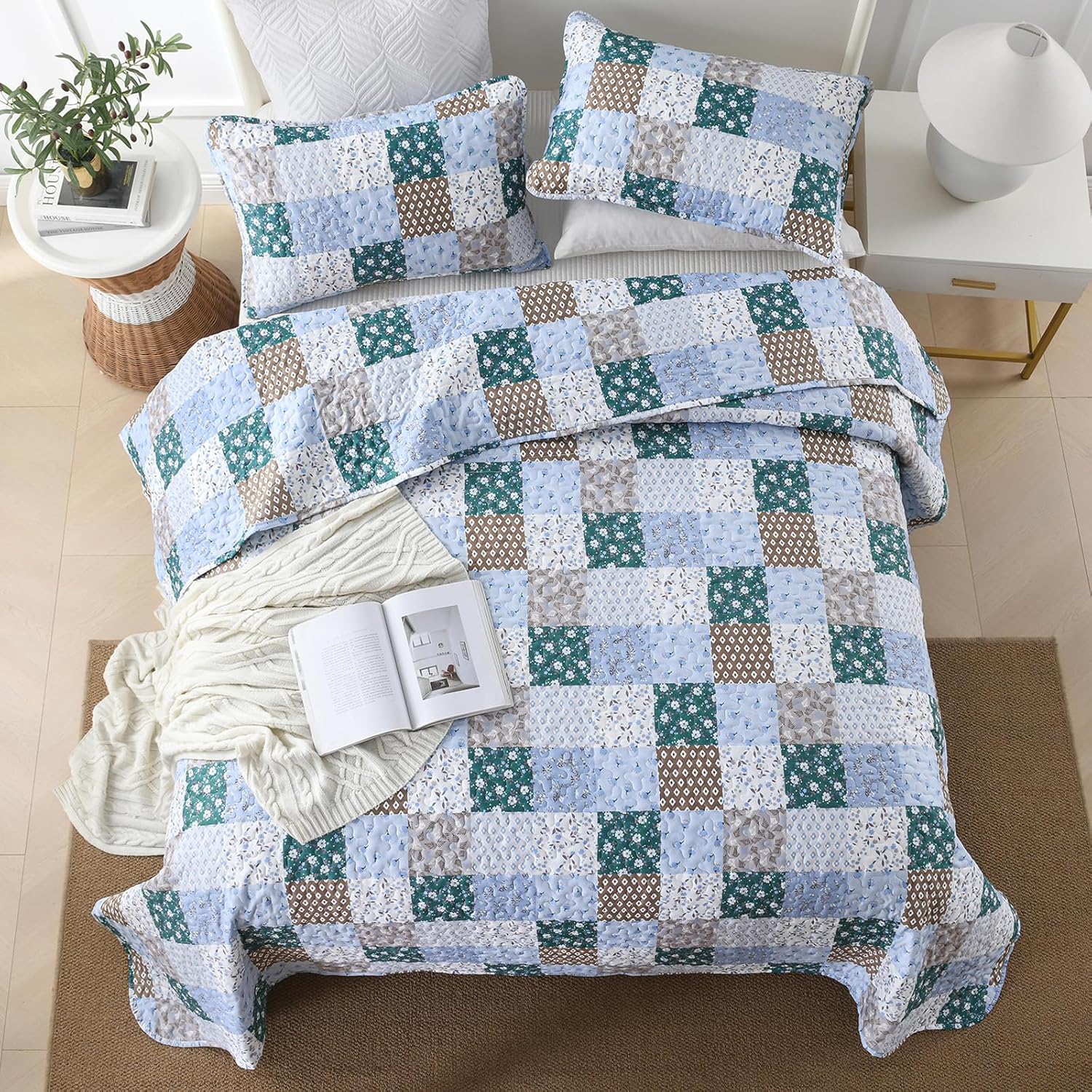 Frosted Blue Hydrangea Elegant 3 Pc Bedspread & Pillow Cover Set