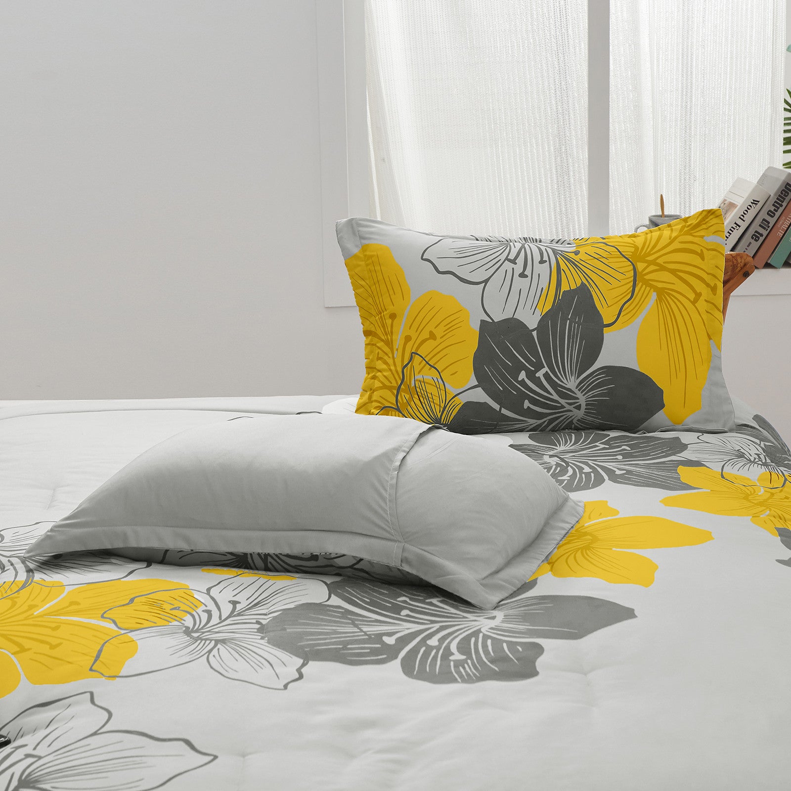 Floral Comforter Set, Yellow Floral 3-Piece Bedding, Lightweight Microfiber