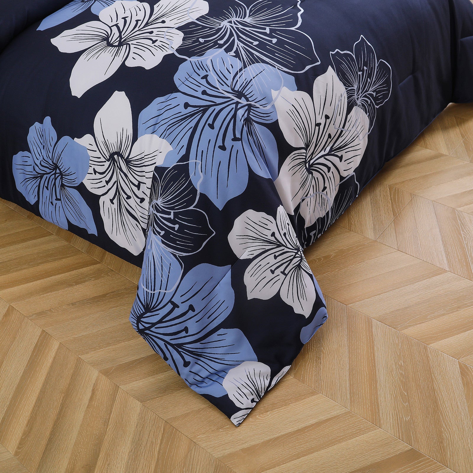 Comforter Set, Navy Blue Floral 3-Piece Bedding, Soft Microfiber for All Seasons