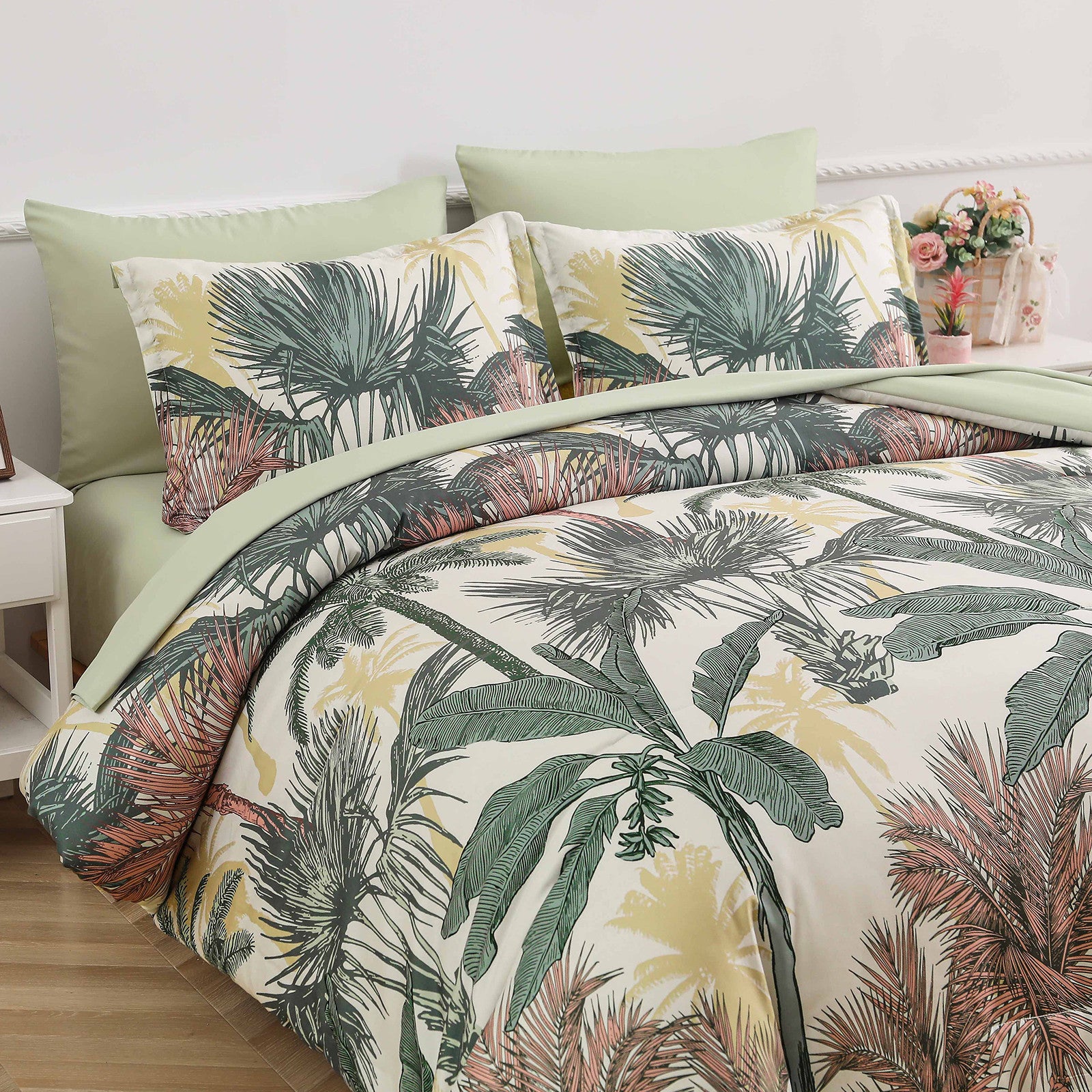 Soft Floral Leaf Comforter Set, Warm Quilted Bedding with Pillowcases
