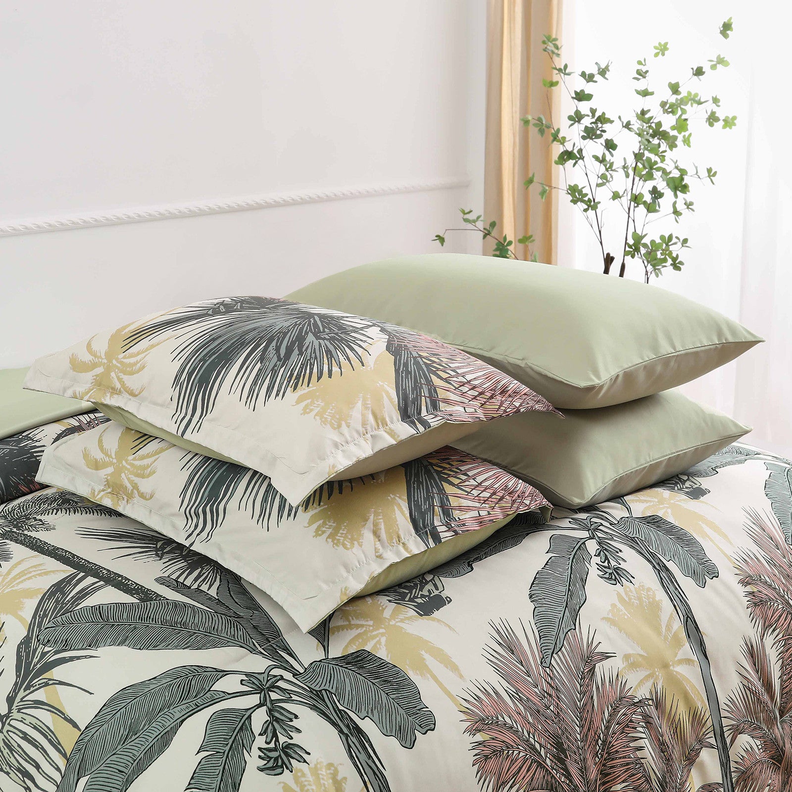 Soft Floral Leaf Comforter Set, Warm Quilted Bedding with Pillowcases