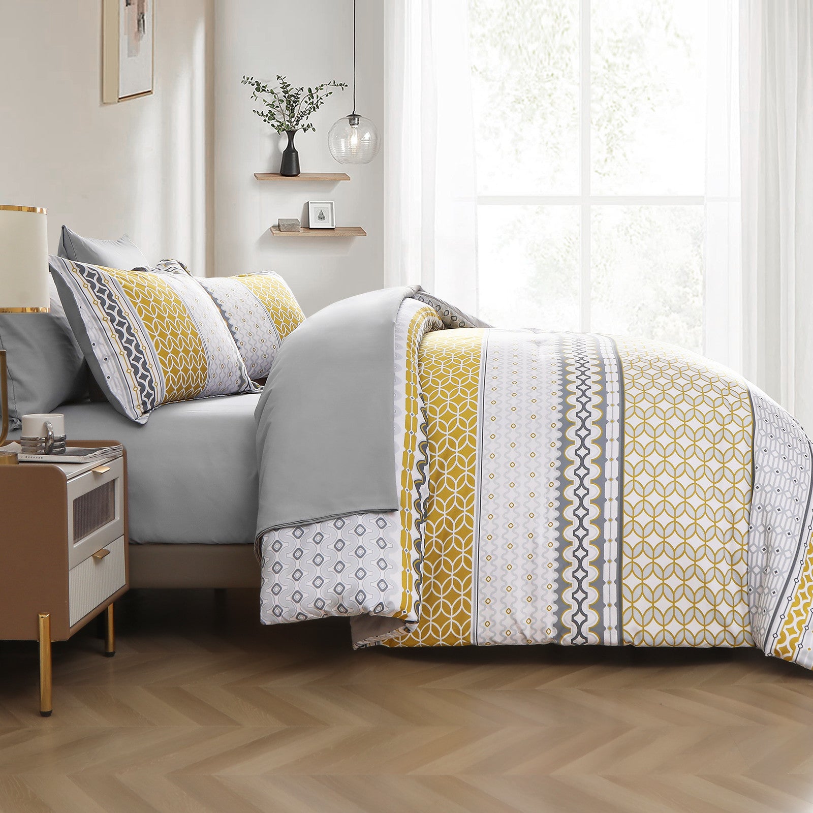 Floral Stripes Comforter Set, Deluxe 3-Piece Bedding with Pillowcases