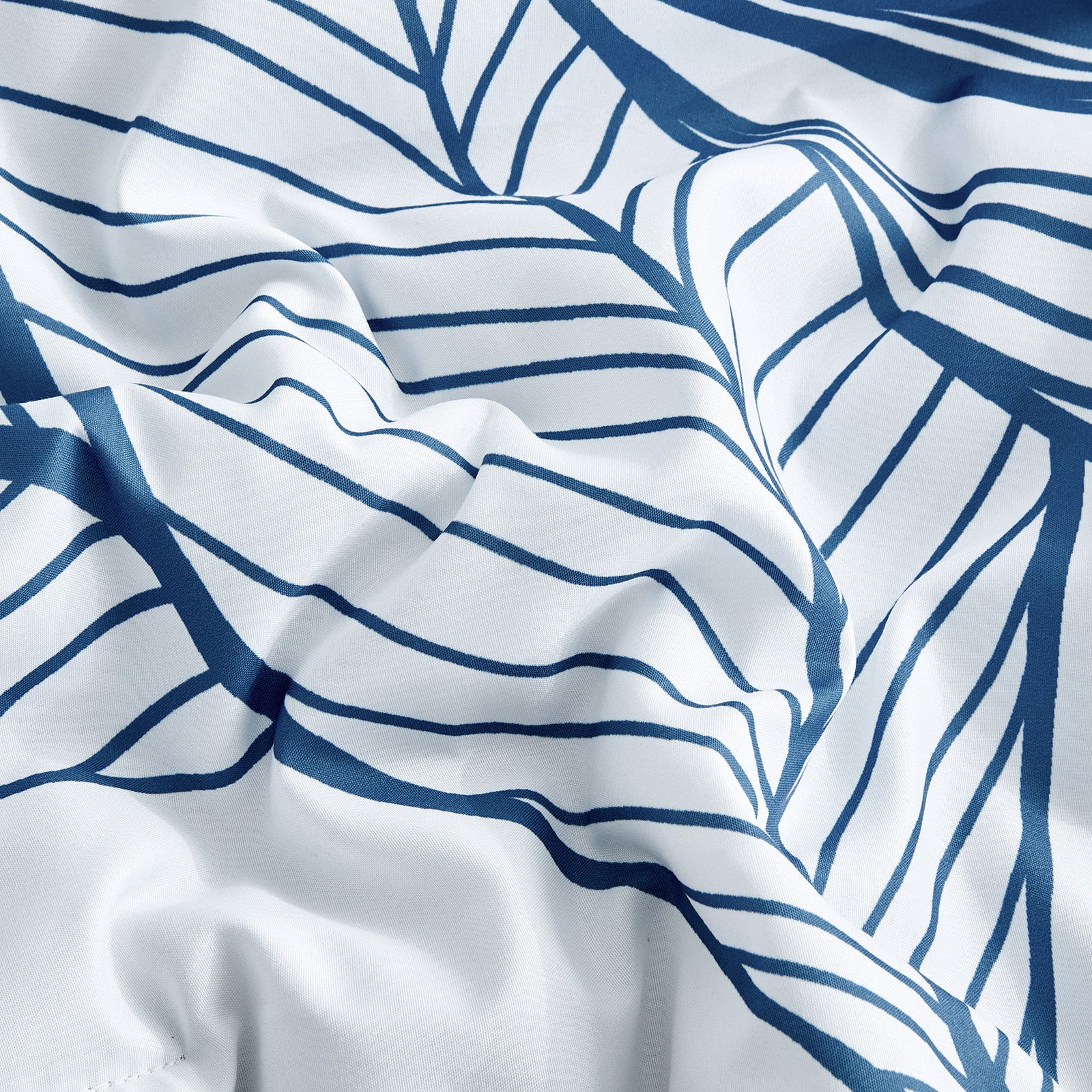 Warm Floral Comforter Set, Plush Winter Bedding with Pillowcases