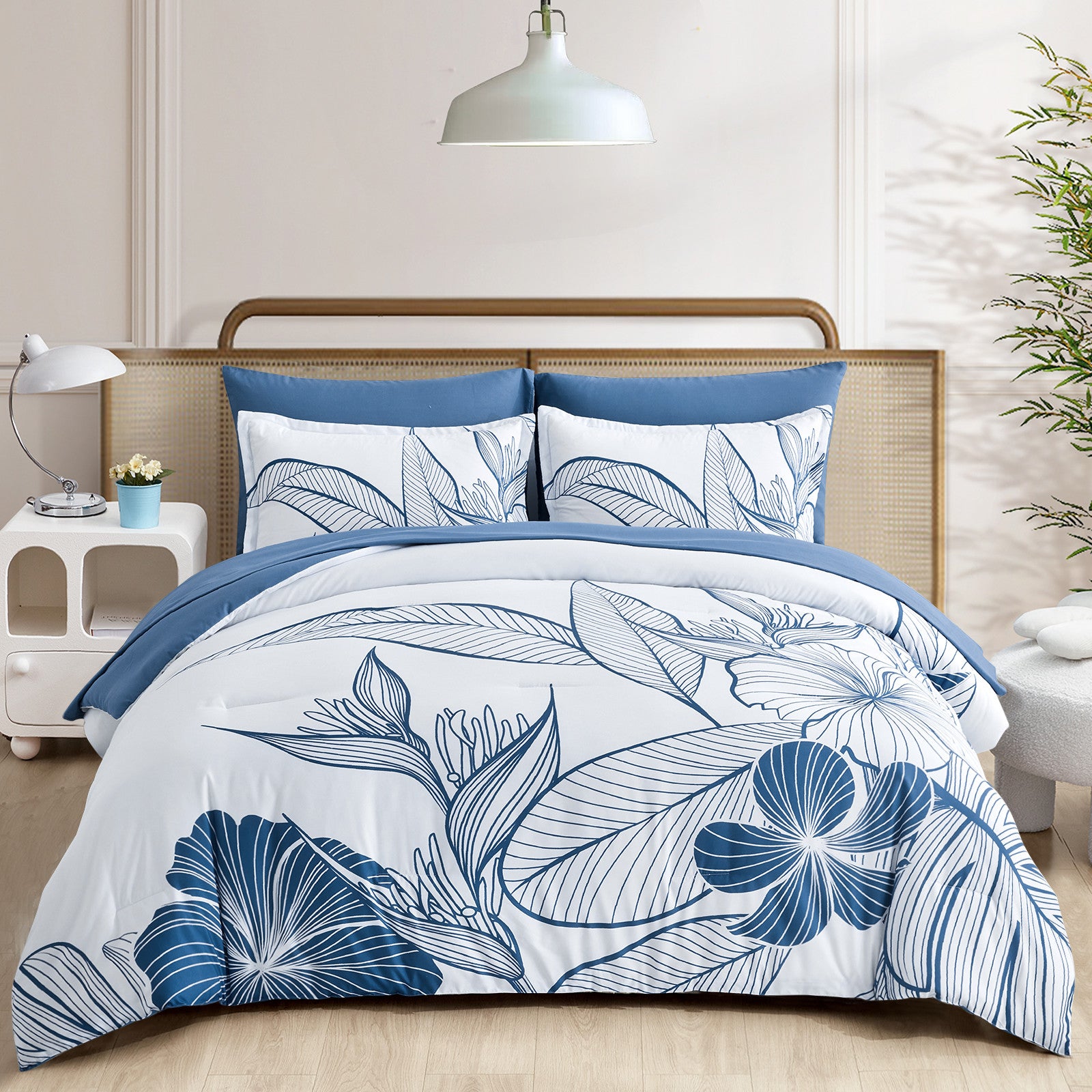 Warm Floral Comforter Set, Plush Winter Bedding with Pillowcases