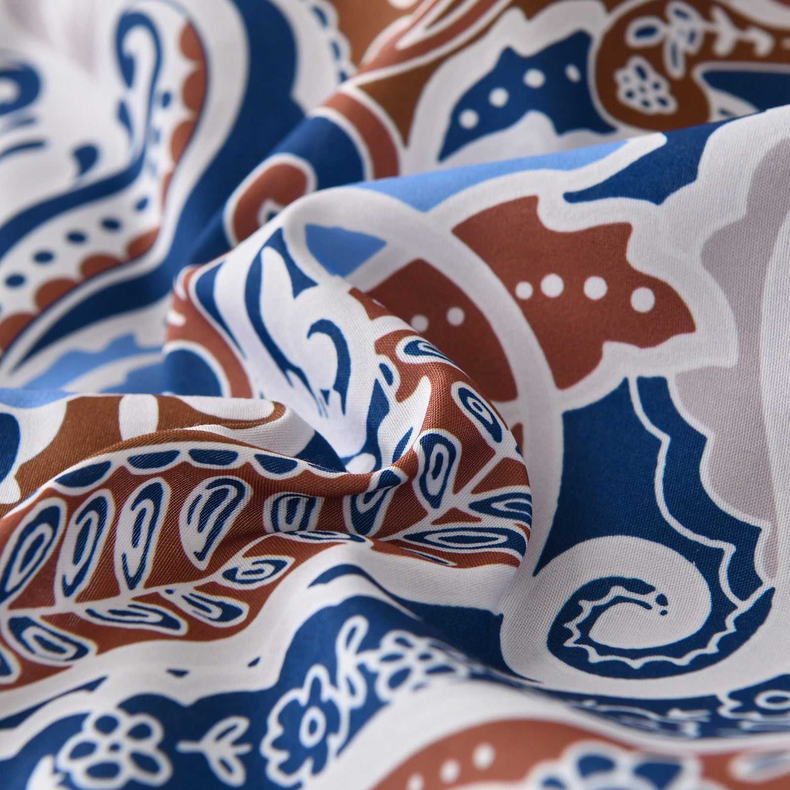 Floral Stripes Comforter Set, Elegant 3-Piece Bedding with Pillowcases