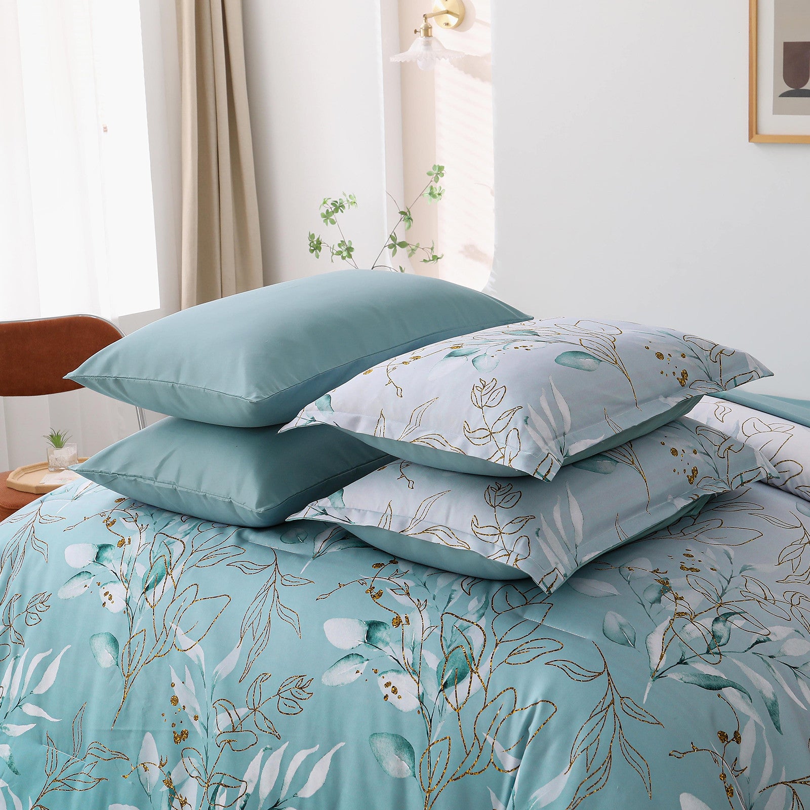Soft Floral Leaf Comforter Set, Quilted Cozy Bedding with Pillowcases