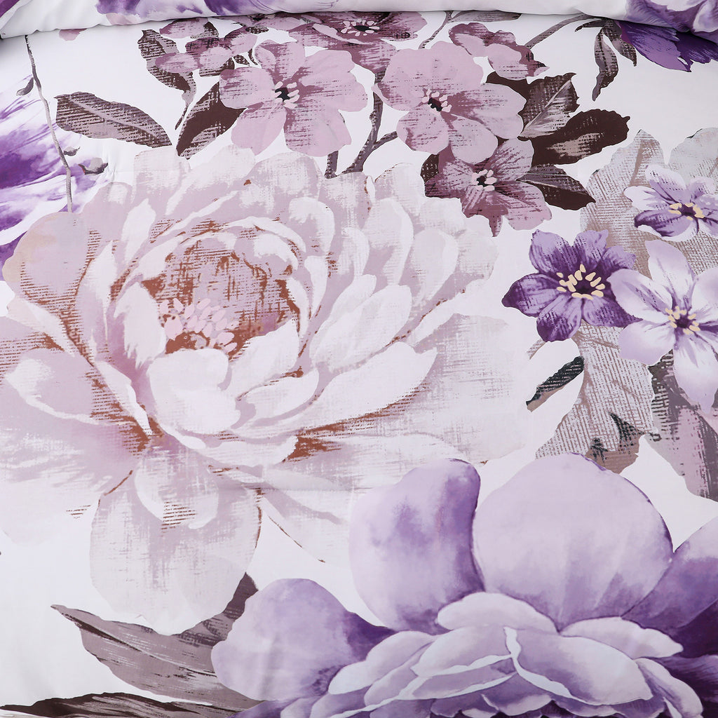 Elegant Floral Comforter Set, Warm Quilted Bedding with Pillowcases