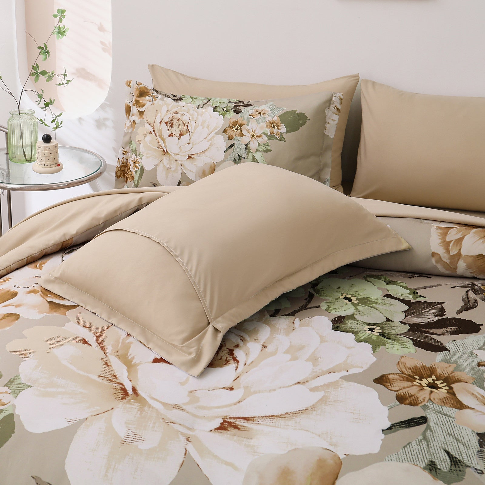 Cozy Floral Comforter Set, Quilted Warm Bedding with Pillowcases