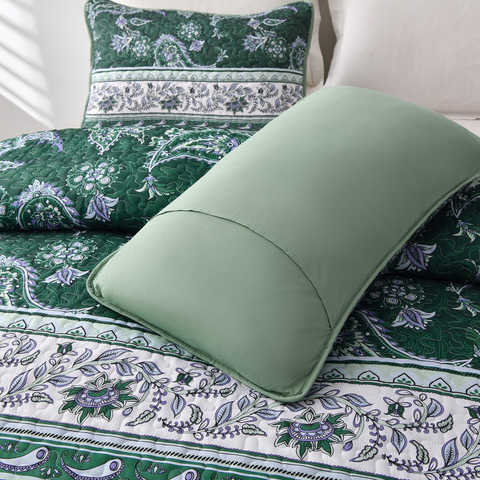 Breezy Tropical green Cozy 3 Pc Bedspread & Pillow Cover Set
