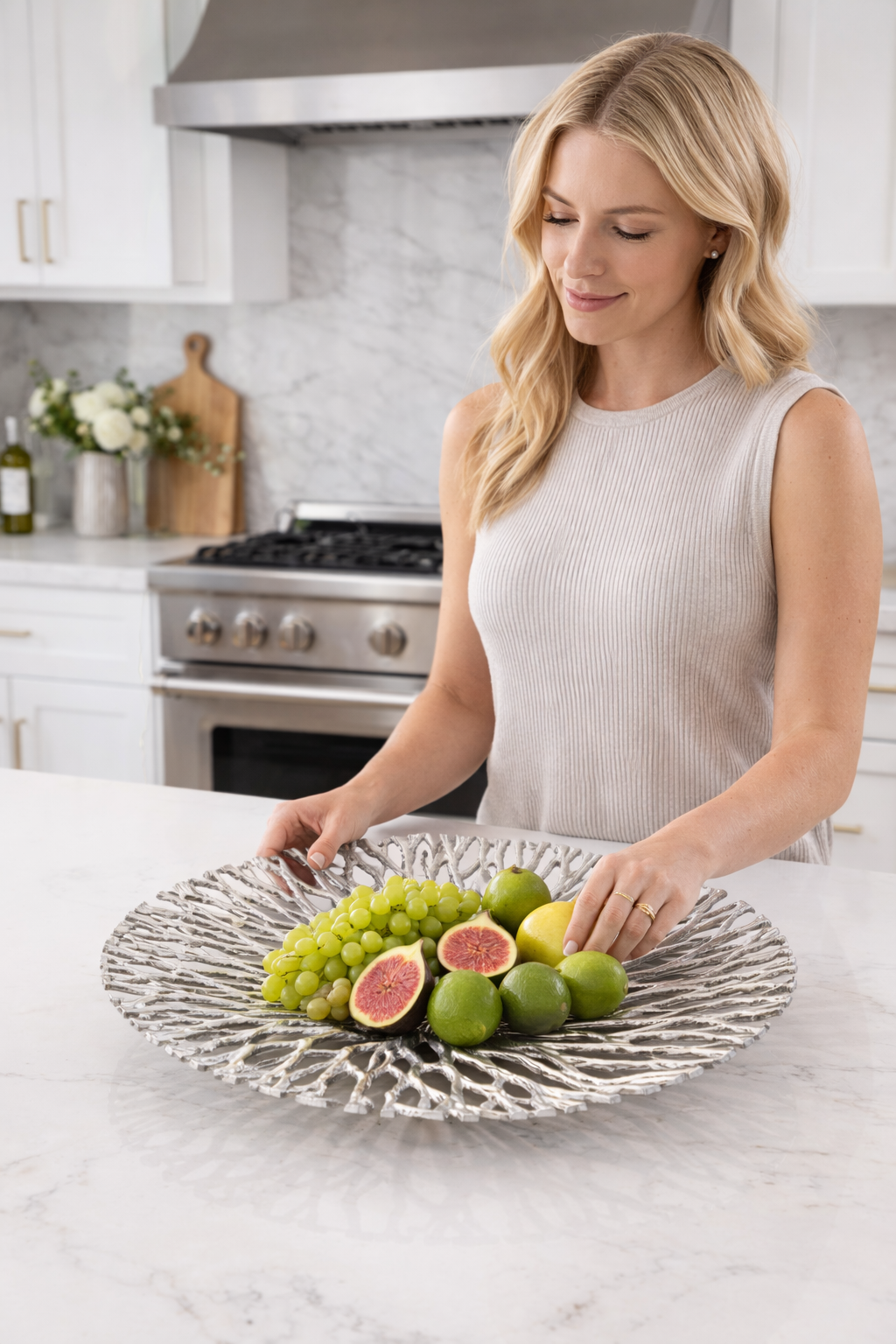 Silver Round Metal Accent Tray for Home Styling