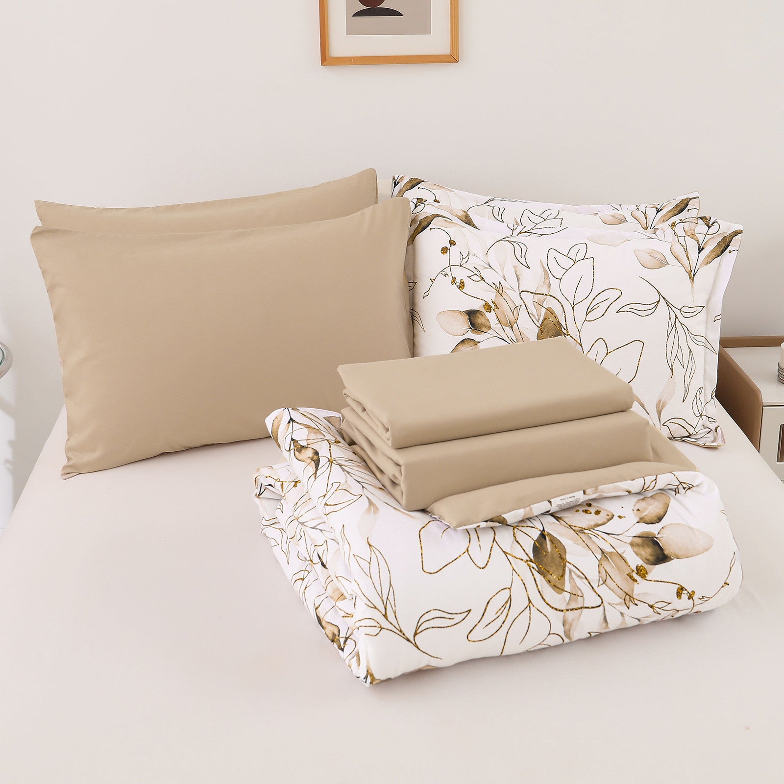 Soft Floral Leaf Comforter Set, Plush Quilted Bedding with Pillowcases