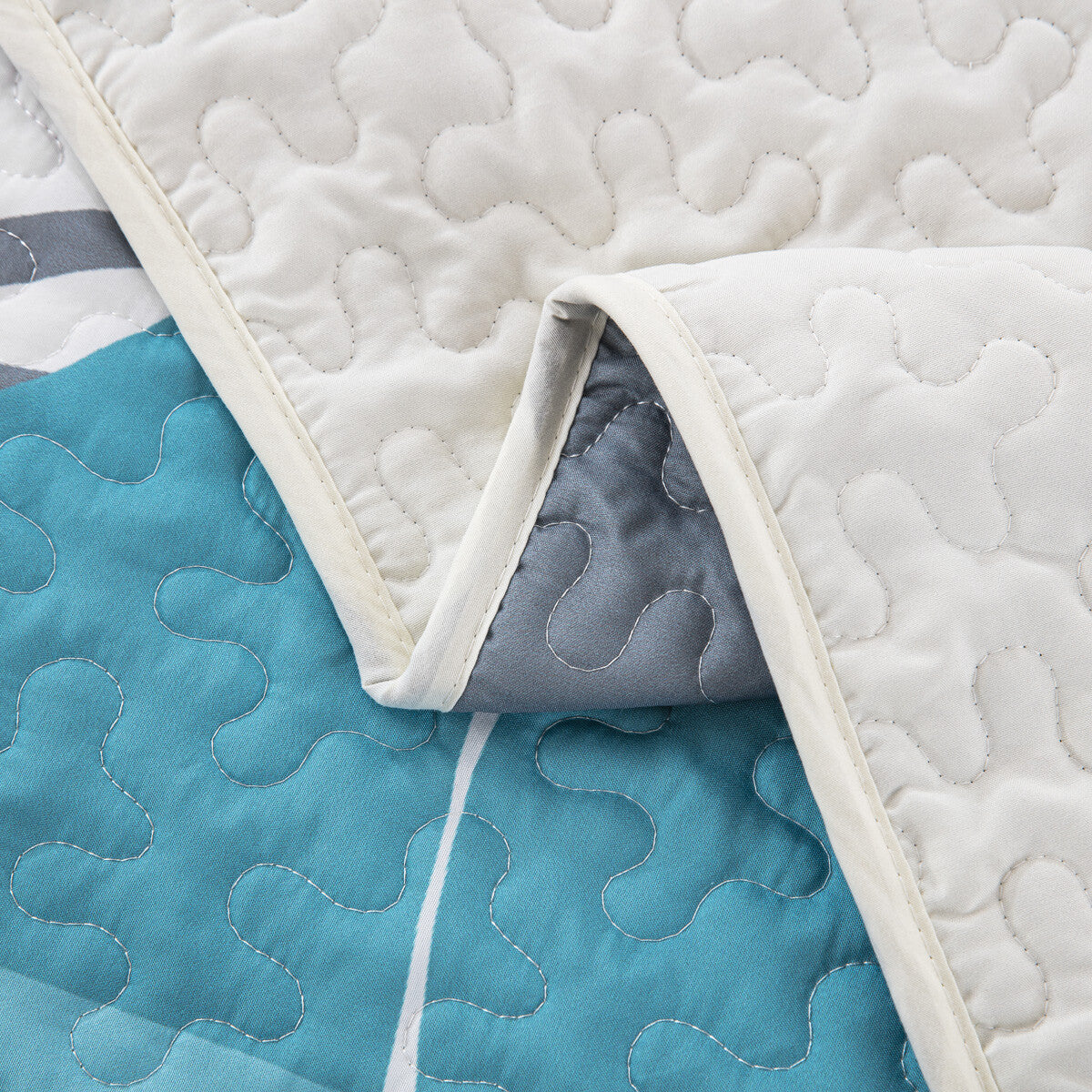 Vintage Delicate Teal floaral Pattern 3 Pc Bedspread & Pillow Cover Set