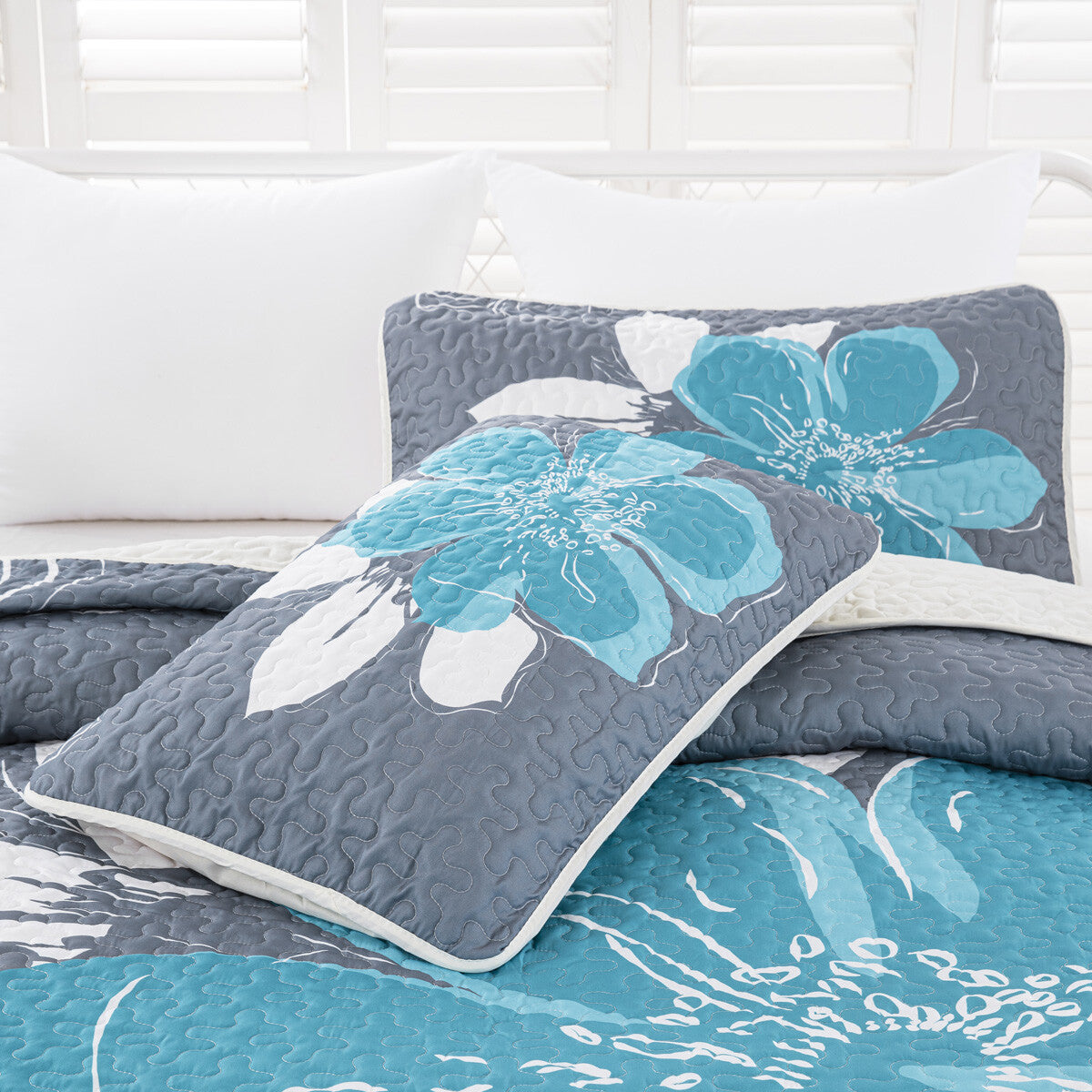 Vintage Delicate Teal floaral Pattern 3 Pc Bedspread & Pillow Cover Set