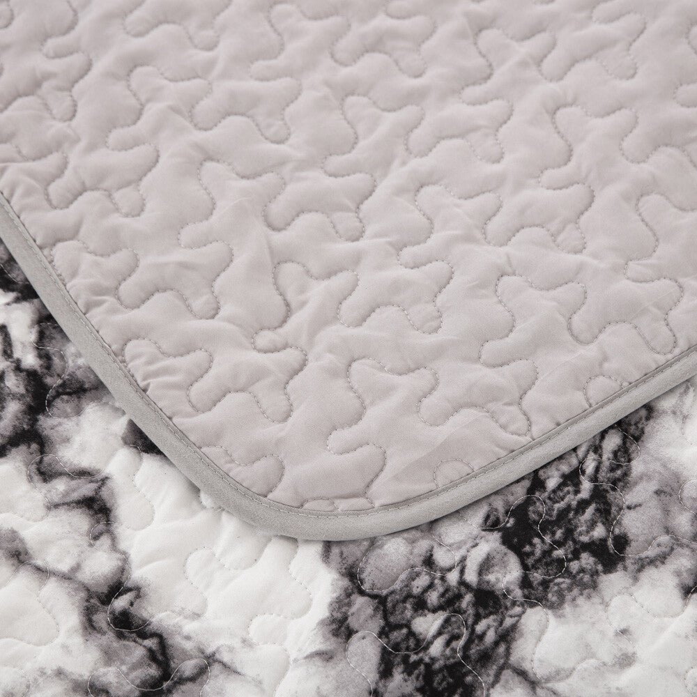 Marble Whisper Lightweight 3 Pc Bedspread & Pillow Cover Set