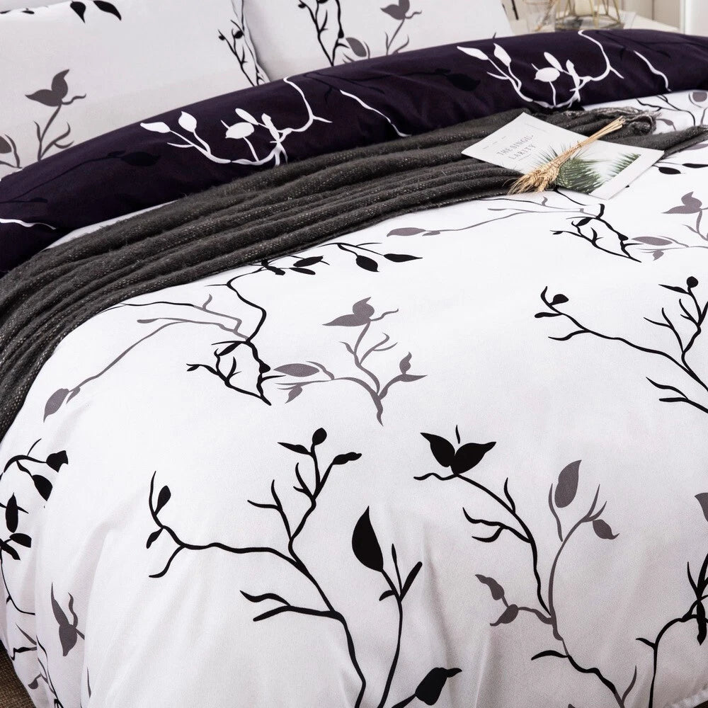 Dreamy Nights Marbled leaf Quilted Comforter Set - Soft 3-Piece Look