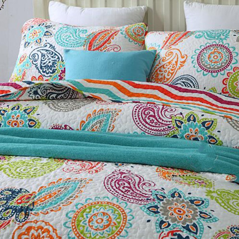 Embroidered Regal Lily Pattern 3 Pc Bedspread & Pillow Cover Set