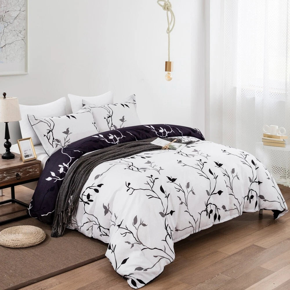 Dreamy Nights Marbled leaf Quilted Comforter Set - Soft 3-Piece Look