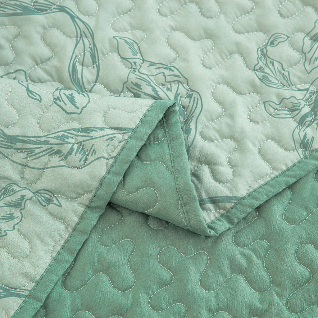Meadow Butterfly Green Quilted Bedspread Set with Floral Details and Pillowcases