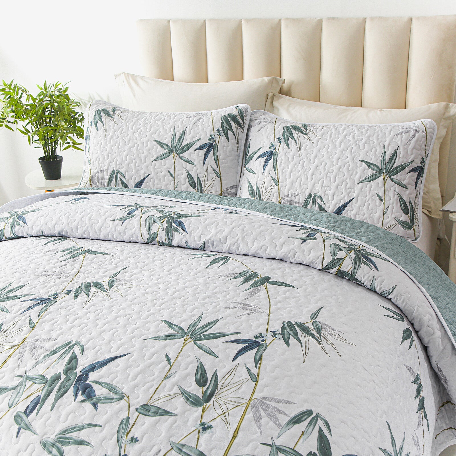 Soft leafey bloom Quilted 3 Pc Bedspread & Pillow Cover Set