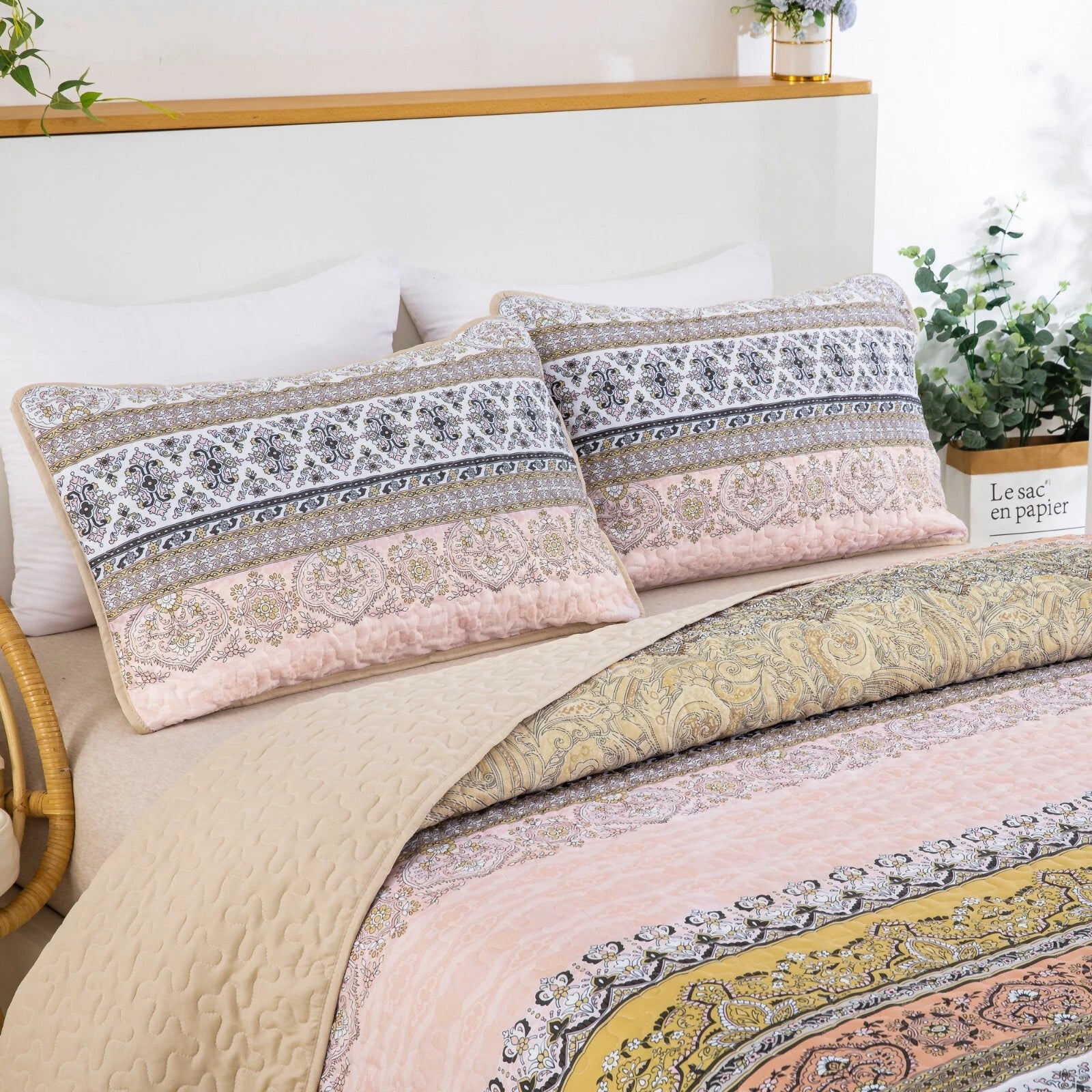 Crafted Quilted Bedspread and Pillowcases Set: A Testament to Skilled Craftsmanship