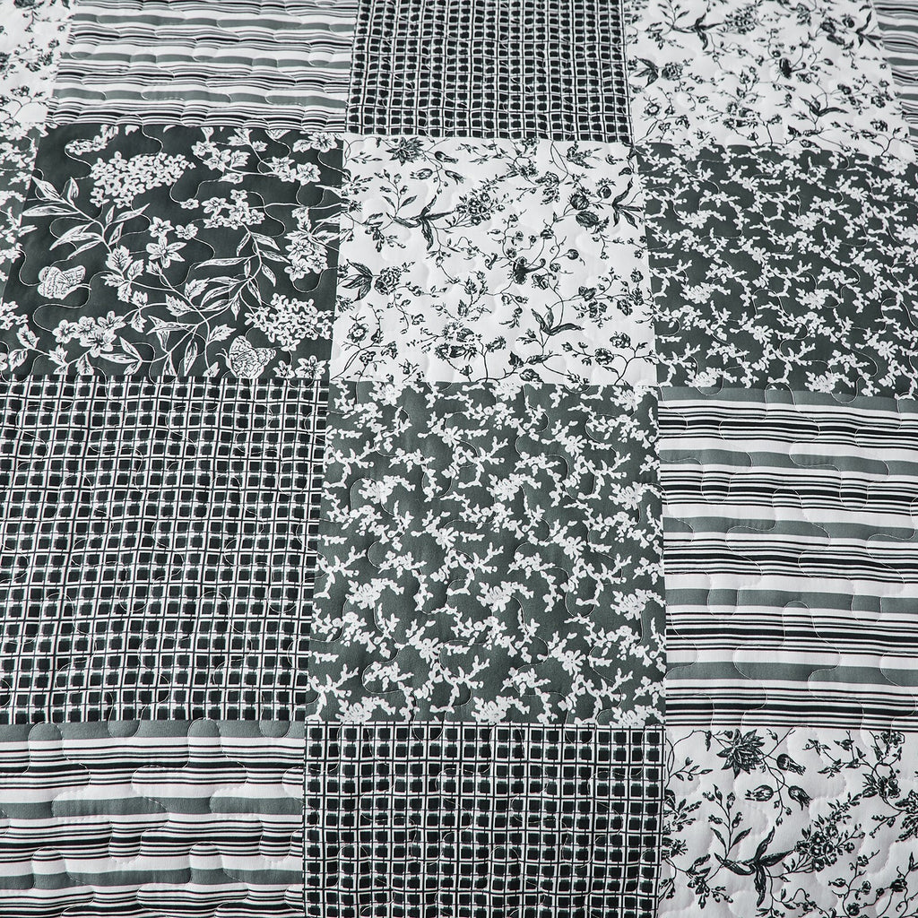 Lush Blush patch Floral 3 Pc Bedspread & Pillow Cover Set