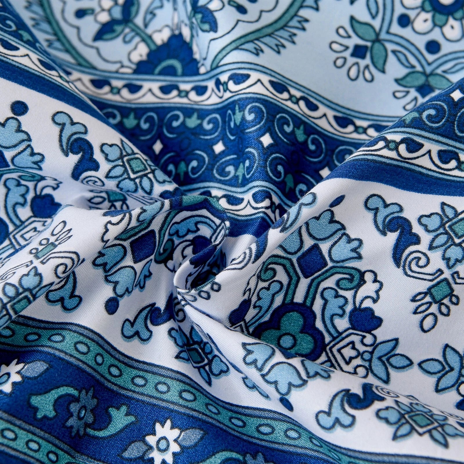 Boho Vibes blue Bedding Set - 3-Piece Comforter & Pillow Covers