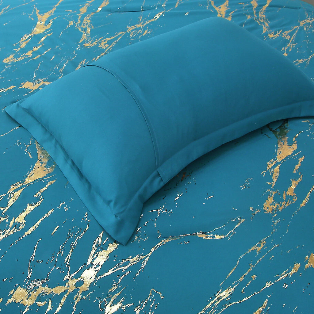 Cozy Cloud 3 Teal -Piece Comforter Bundle - Instagram-Ready Bedroom