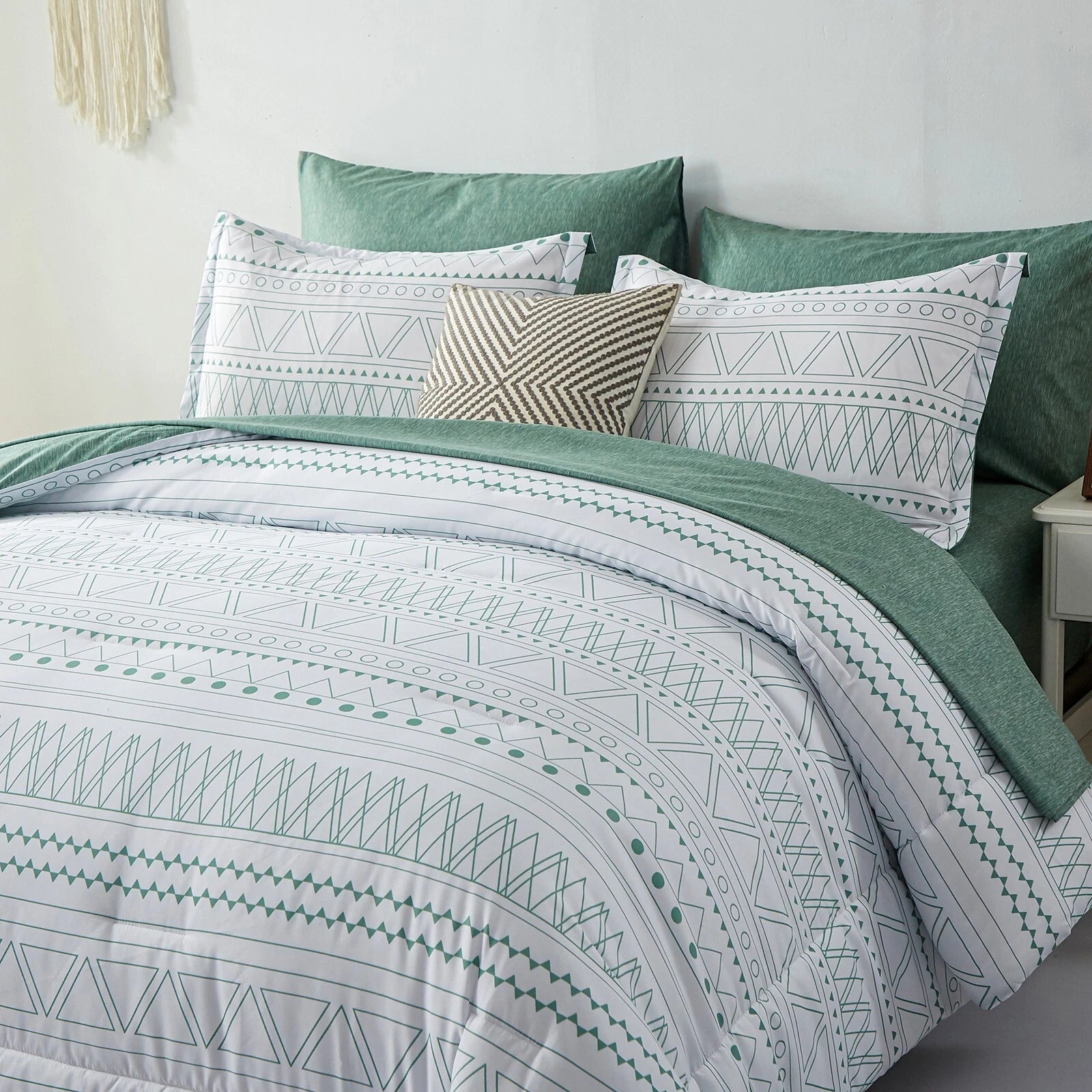 Boho Vibes Bedding Set - 3-Piece Comforter & Pillow Covers