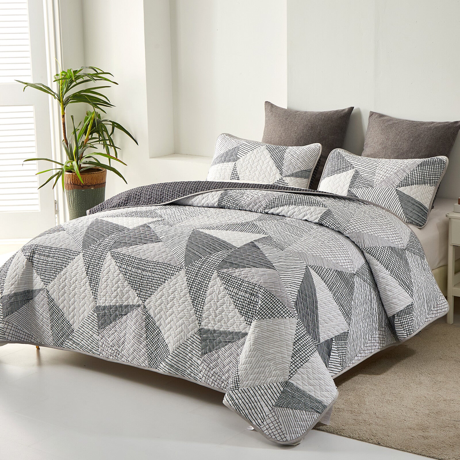 Charming urban pattern 3 Pc Bedspread & Pillow Cover Set