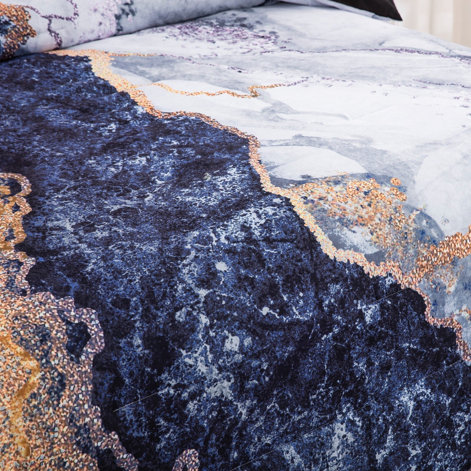 Blue Marble Comforter Set, Retro Watercolor 3-Piece Bedding Ensemble