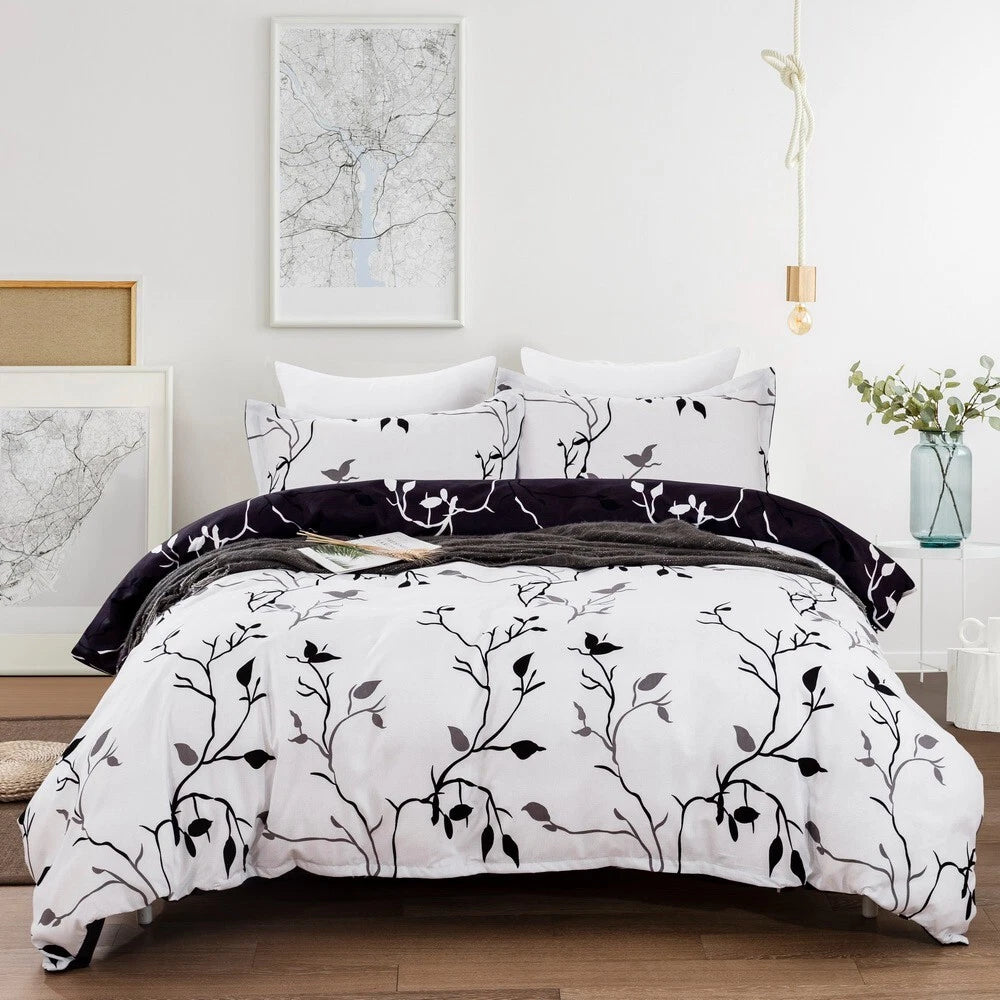 Dreamy Nights Marbled leaf Quilted Comforter Set - Soft 3-Piece Look
