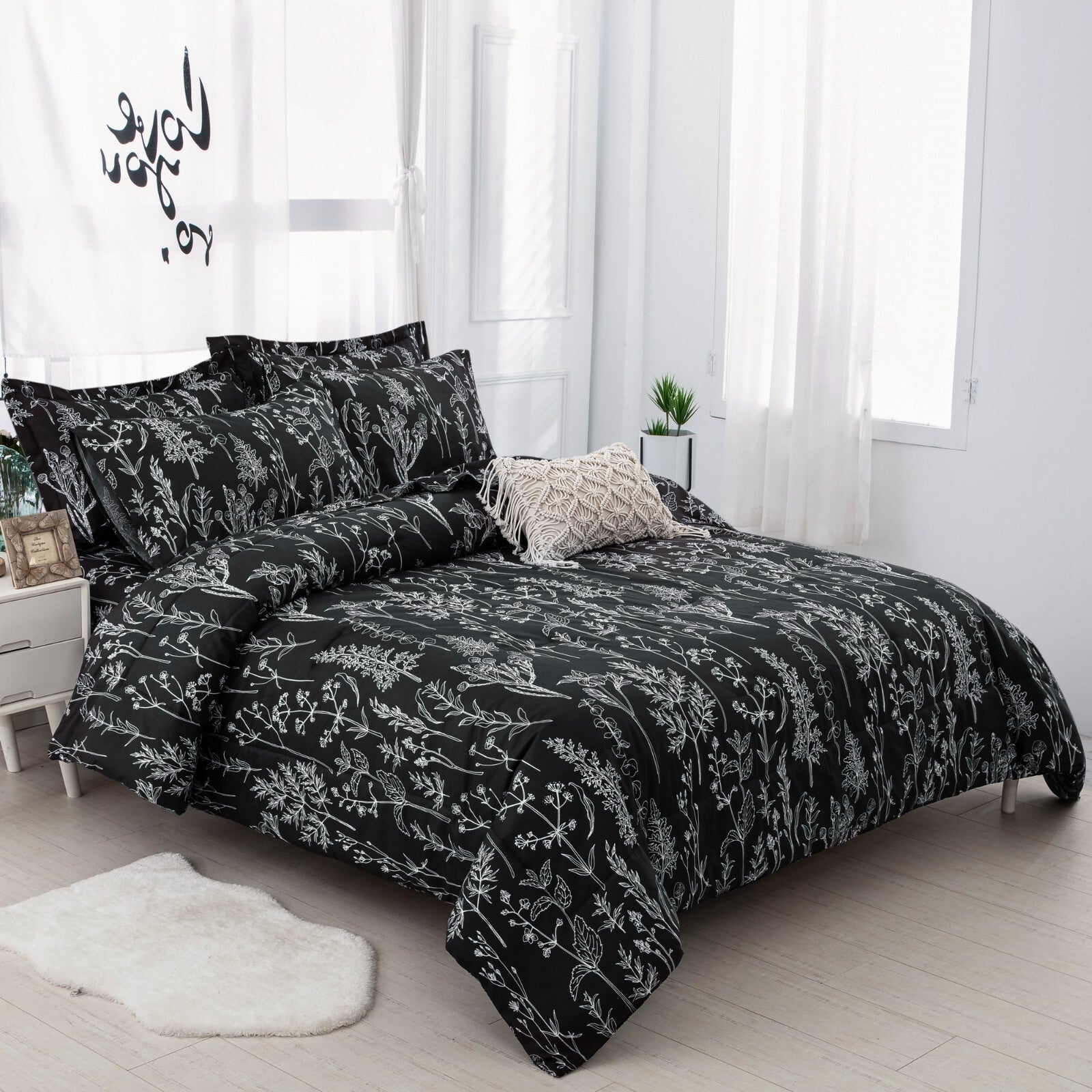 Floral Leaves Comforter Set, Microfiber Quilted Bedding with Pillowcase