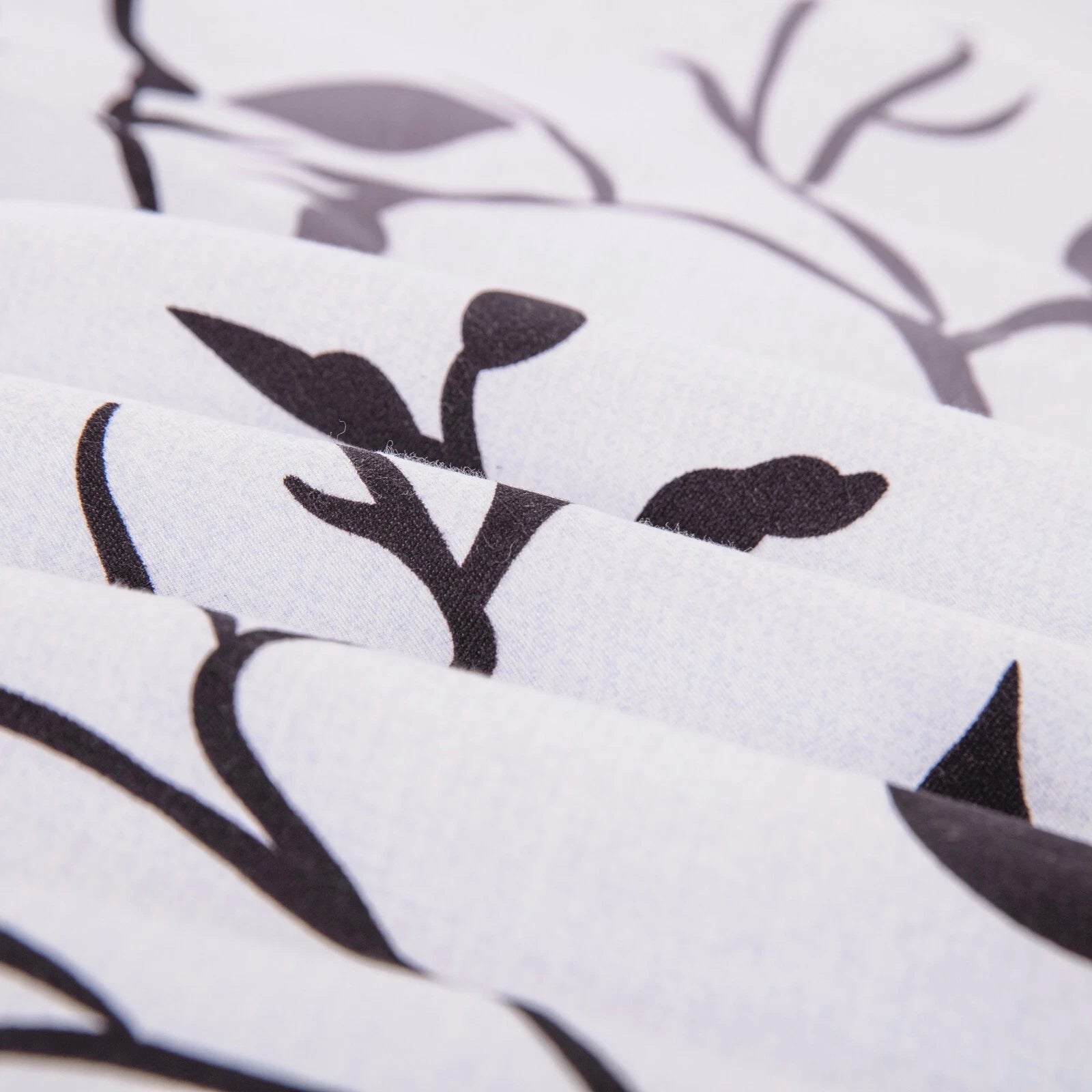 Dreamy Nights Marbled leaf Quilted Comforter Set - Soft 3-Piece Look