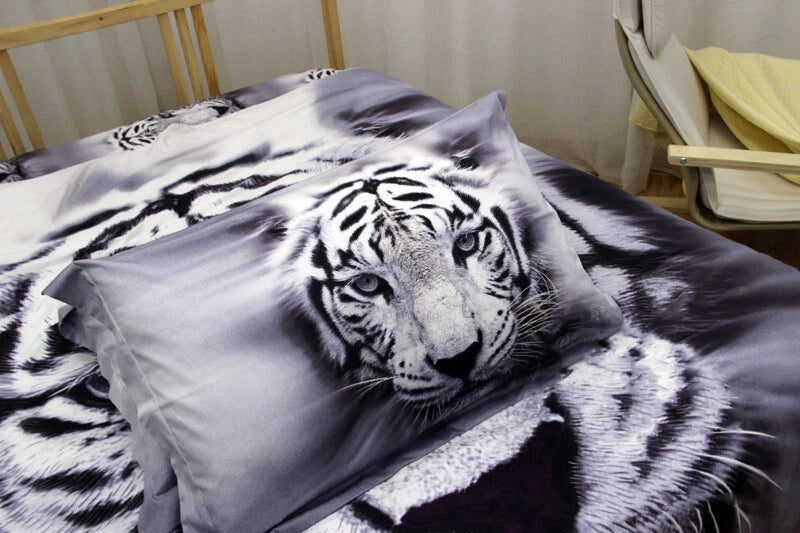 Cozy Nights 3-Piece Duvet Cover Set - Soft & Durable Fabric-